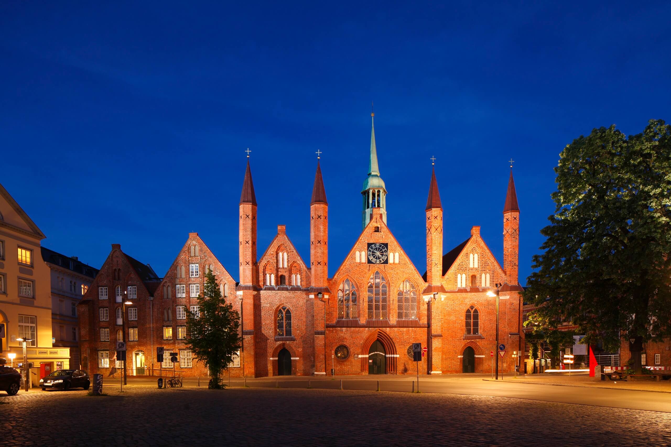 Heiligen-Geist-Hospital in Lübeck bei Nacht