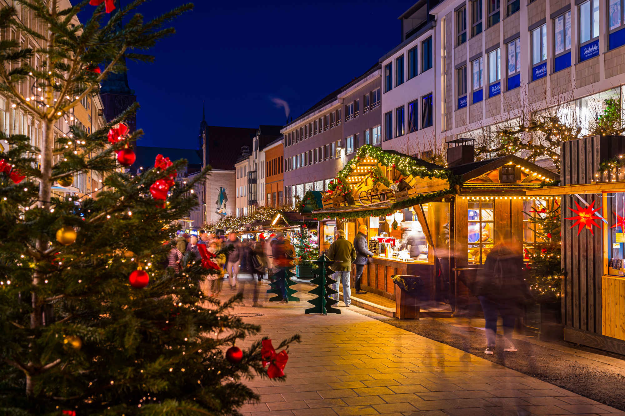 Weihnachtsmarkt in der breiten Straße in Lübeck